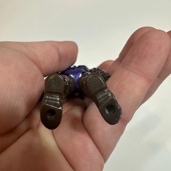 Torn Final Faction Action Figure Purple Toy Reversible Head Covert Ops - Picture 6 of 7